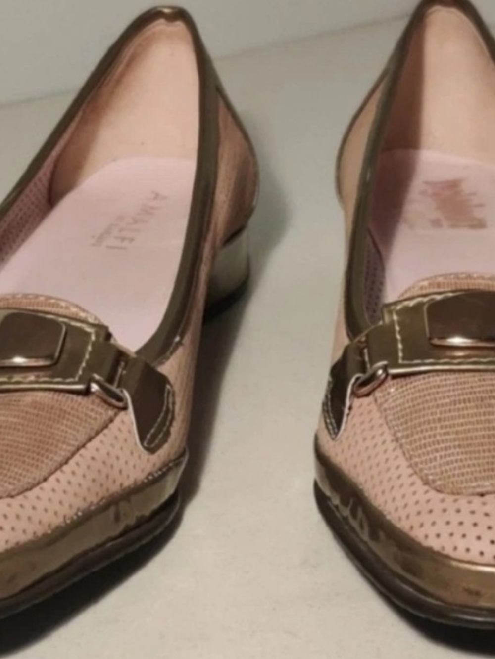 Amalfi By Rangoni Italy For Ingledews Women's 9 Wedge Style Pumps New